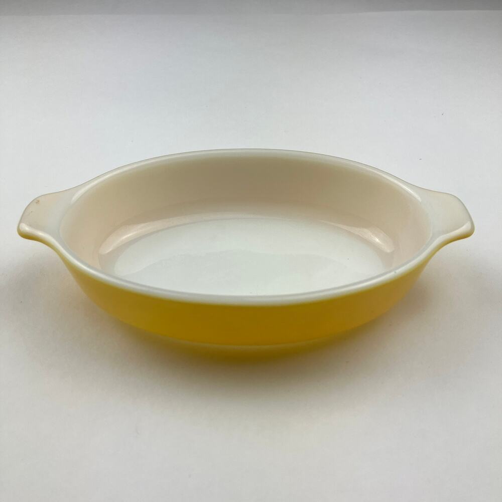 Pyrex Yellow Mini Oval Casserole Dish Vintage 10oz 700 Baking
